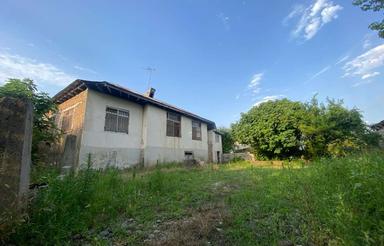 ویلا قدیمی سند دار هزار متری