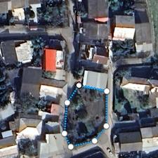 زمین 710 متری 3 نبش در سروکلا