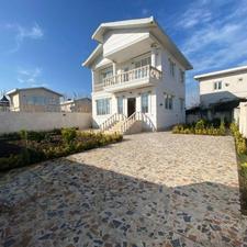 ویلا ساحلی 350 متری نوساز و کلید نخورده با مدارک