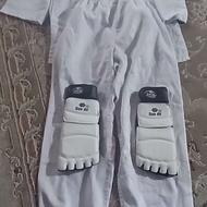 فروش لباس تکواندو پسرونه و لباس ژیمناستیک پسرونه