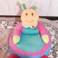 صندلی بچه در حد نو