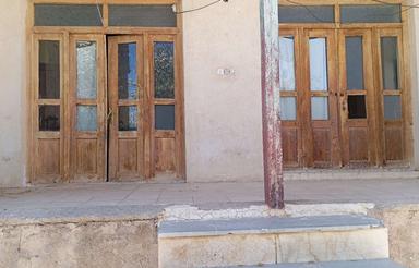 منزل ویلایی قدیمی مناسب برای بومگردی در مرکز شهر