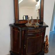 کنسول و آینه