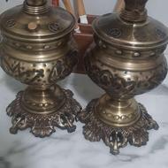 دوعدد چراغ گردسوز