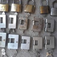 قفل کتابی و اویز