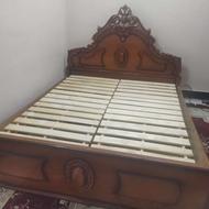 تخت چوبی دو نفره