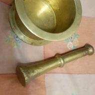 هاونگ قدیمی برنجی