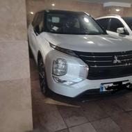 میتسوبیشی اوتلندر فول h سقف مشکی