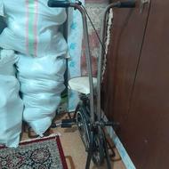 دوچرخه ثابت ورزشی تمیز ودستگاه دراز نشست