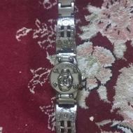ساعت تقریبا نقره اصل وزن تقریبا رو 500گرمه