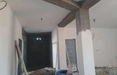 یک باب منزل نیمه اماده واقع در گله دار زیر بنا 120متراژ 300