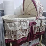 گهواره و میز مطالعه کودک