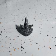 انگشتر طرح تاج
