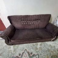 مبلمان قهوه‌ای