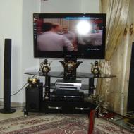 میز زیر تلویزیونی شیشه ای