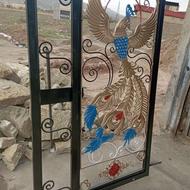 درب آهنی طرح طاووس