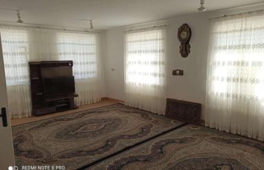 فروش خانه مسکونی 70 متر .نبش. دو طبقه