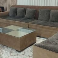 مبل 8 نفره همراه میز سه گوش و میز عسلی