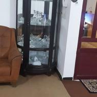 بوفه نیمه گرد قهوه‌ای
