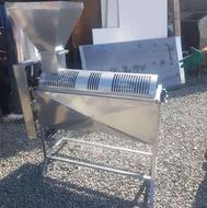 دستگاه پوستکن پسته و بادام درختی