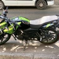 اپاچی 160 سبز