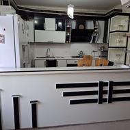 کابینت بدنه فلزی و هایگلاس
