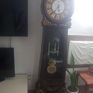 ساعت ایستاده