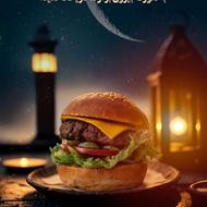 کارگر نیمه ماهر در آشپزخانه پیتزا و برگر