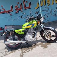 پول لازمم بخاطر اون می فروشم موتور خیلی قشنگه سفره 200کار