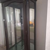 بوفه چوب گردو سه طبقه تمام شیشه