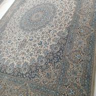 فرش درحد نو بعلت جابجایی