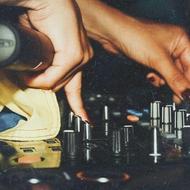دیجی dj دی جی خانم دف نوازی و تمپو زن