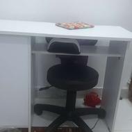 میز ناخن در حد نو