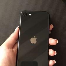 iphone Se 2020 LL/Aمشکی سالم