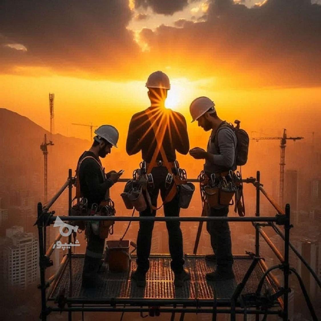 داربست بند حرفه ای هستم - علی کوچک