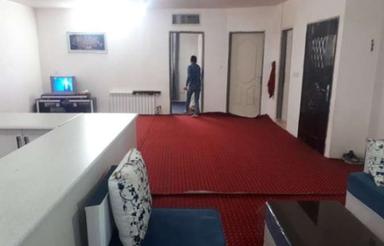 تک واحدی.دارای پارکینگ.آسانسور .بالکن