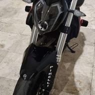 بنلی 300 جفت سیلندر در حد