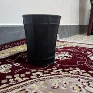 گلدان مغازه رنگ سیاه هنوز گل نکاشتم