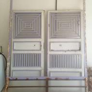 یک درب دوتای بسیار محکم