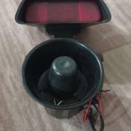 اژیر دزدگیر وخطرپشت شیشه پرایدی لامپ توش2تاLEDقرمزه