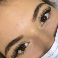اکستنشن مژه تخصصی با طراحی اختصاصی فرم چشم