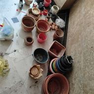 تعدادی گلدان سرامیکی سفالی پلاستیکی و...