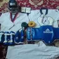 لباس مبارزه تکواندو