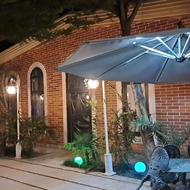 پرسنل کار در رستوران