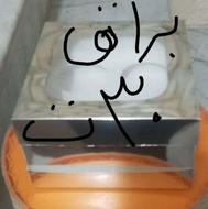 جعبه کادو کاغذبراق زیبا و طلق دار،بهمراه چندتا باکس گل