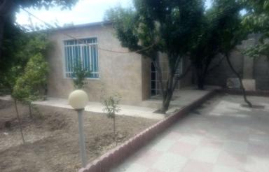 باغ 15 ساله با درختان میوه بار د650 متر  