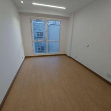 81 متر /غرق در نور /10 ساله /پونک کمالی