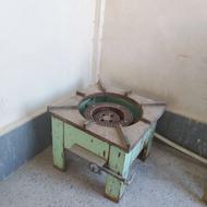 اجاق گاز چهارپایه بسیار محکم و عالی