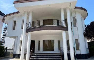 فروش ویلا 380 متری استخر دار شهرکی