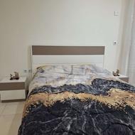 تخت خواب دونفره کاملا سالم بدون تشک